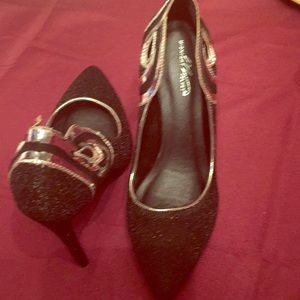 New Black & Silver  Pumps by Midnight Velvet